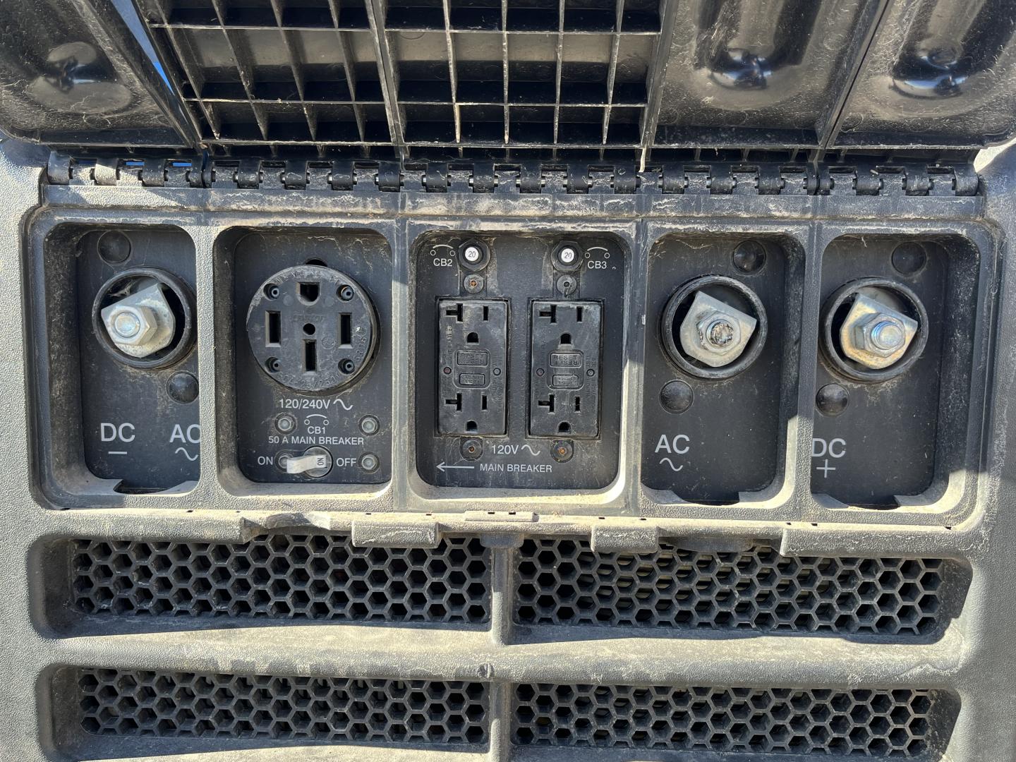 ./imagenes/INVOICE/2019/17968/SOLDADORA MILLER BOBCAT 225 (18).JPG